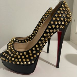 Louboutins Lady Peep spiked
